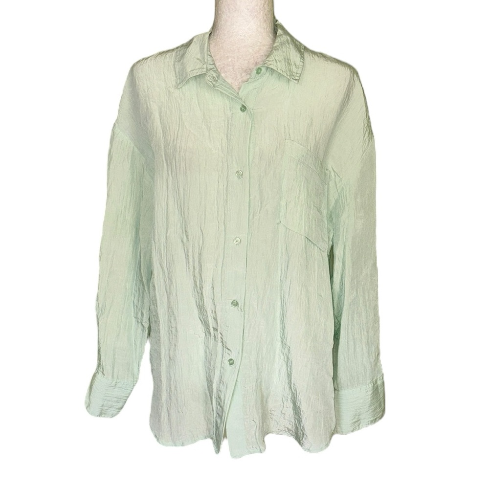 House of Harlow 1960 Light Green Crinkly Oversized Button Down Shirt - M